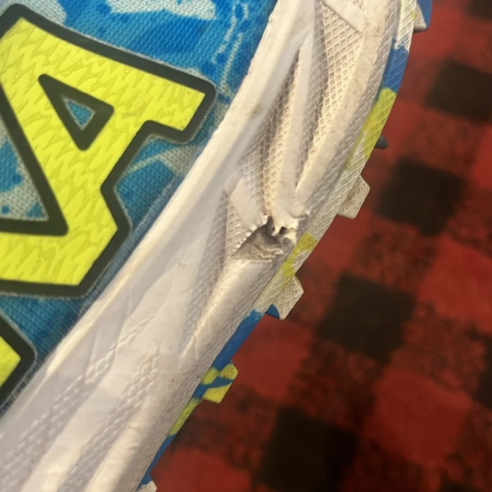 Hoka crescendo XC with spikes